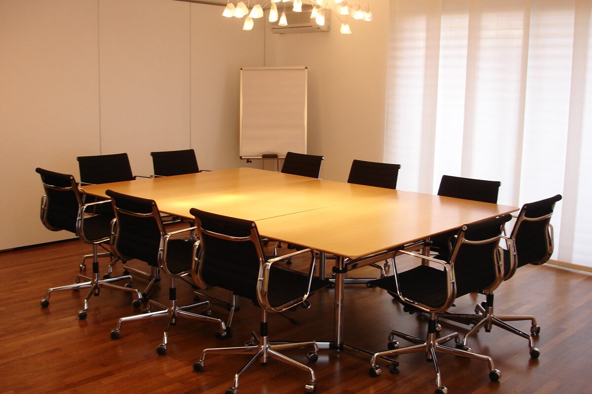 HCE Services SA